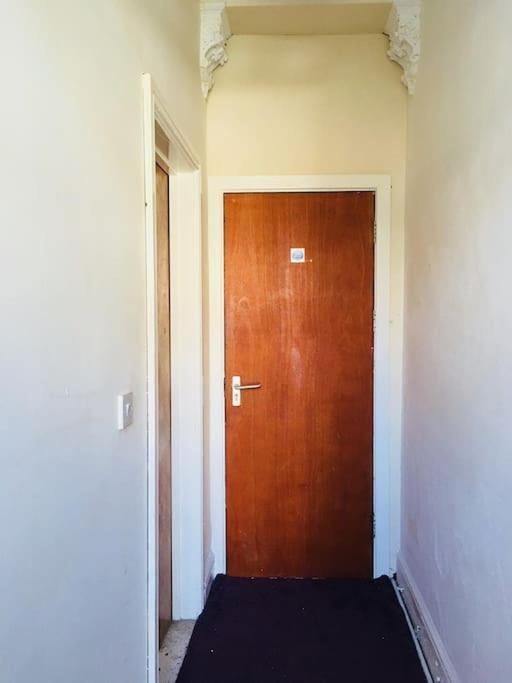 Hillcrest Cottage, Comfy Flat, Trendy Uplands Area Σουόνσι Εξωτερικό φωτογραφία